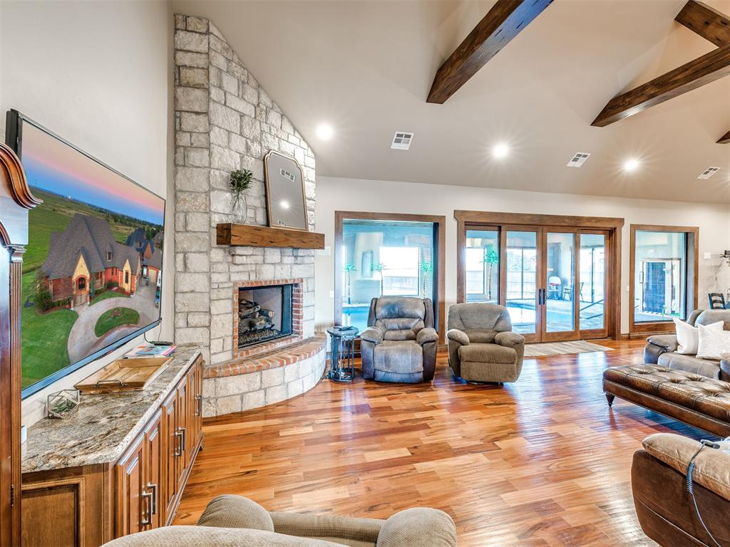 610 Lawrence Drive