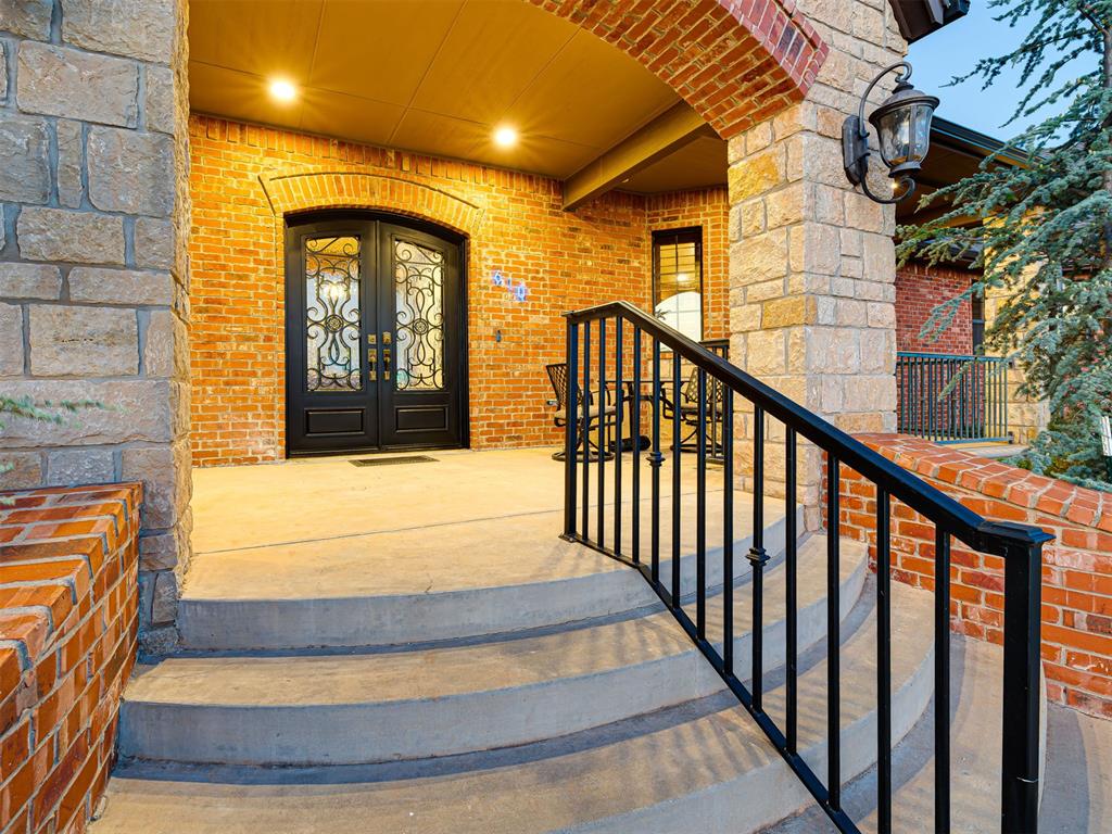 610 Lawrence Drive