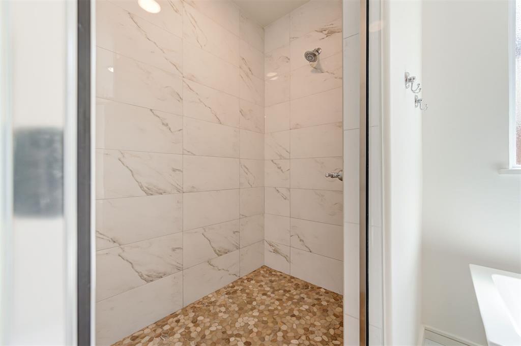 3900 Shady Hill Trail