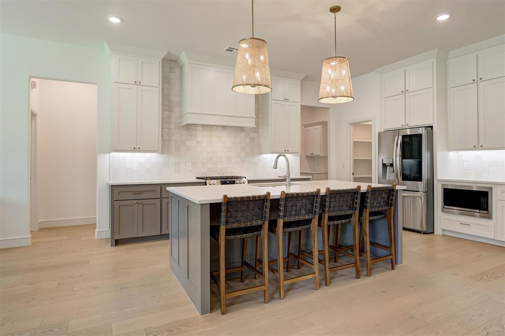 3900 Shady Hill Trail