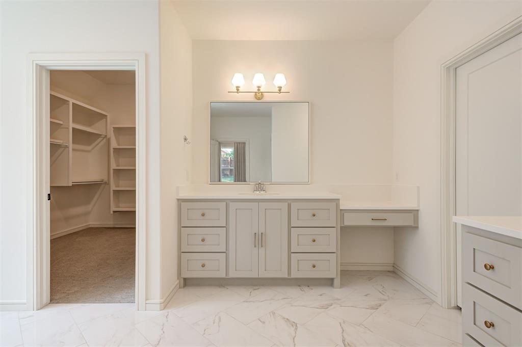 3900 Shady Hill Trail