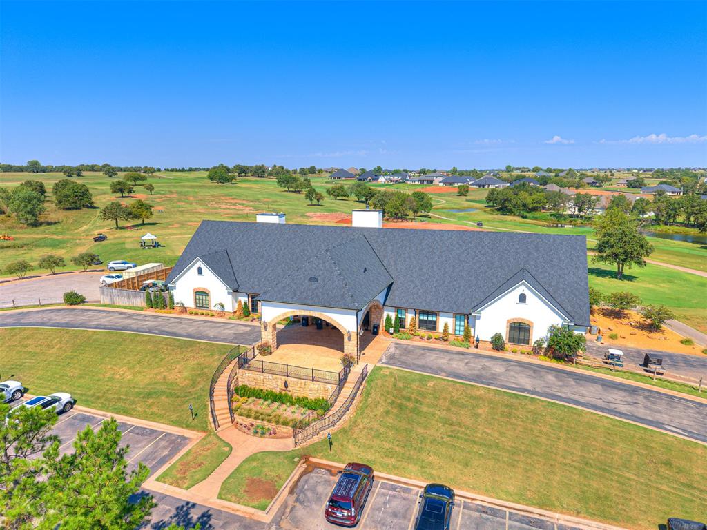 2297 Summit Circle
