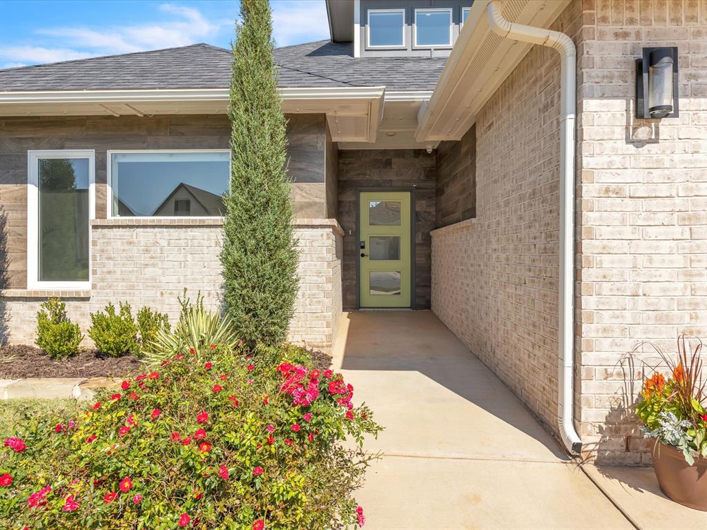 7717 NW 136th Terrace