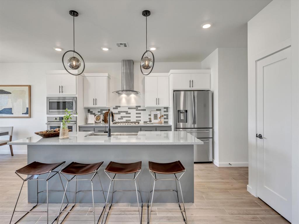 7717 NW 136th Terrace