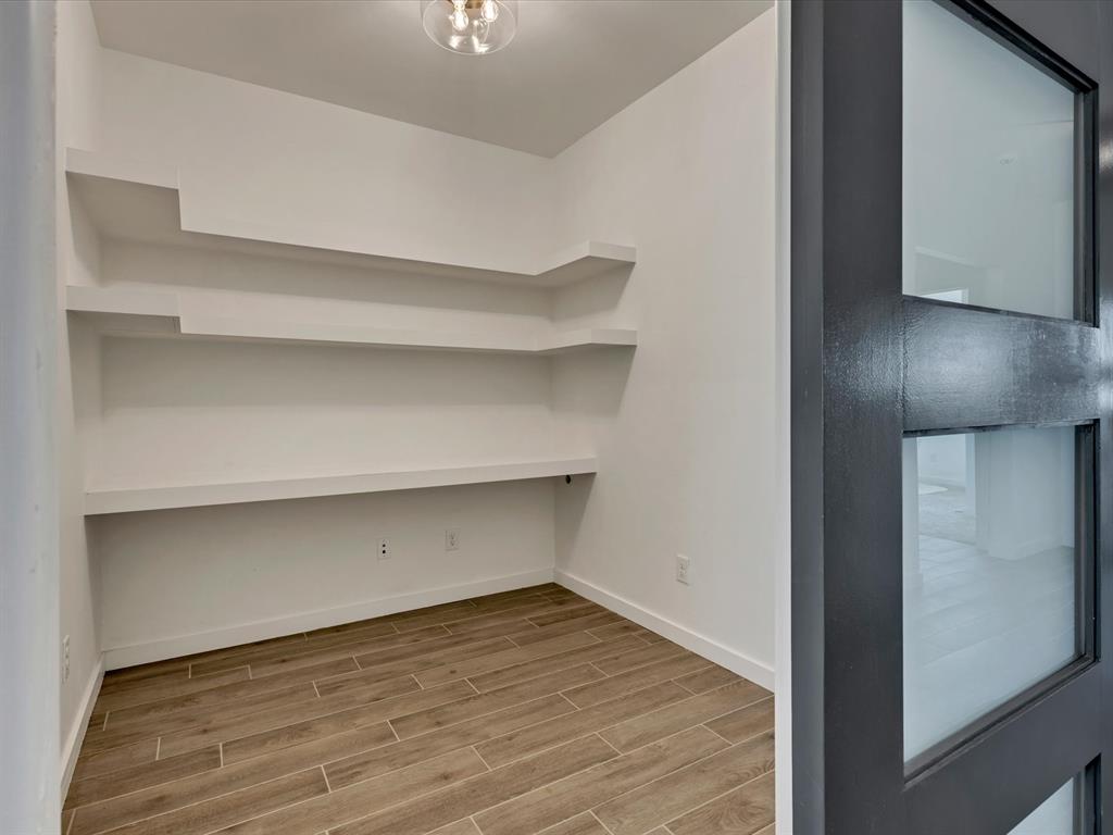 7717 NW 136th Terrace