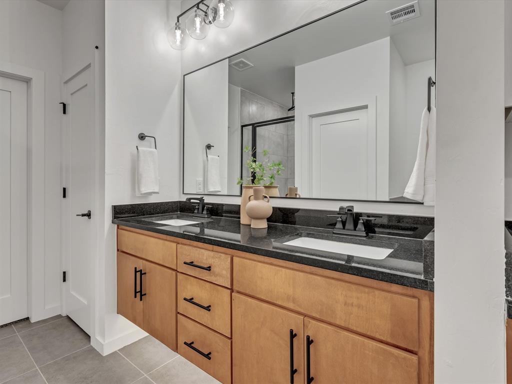 7717 NW 136th Terrace