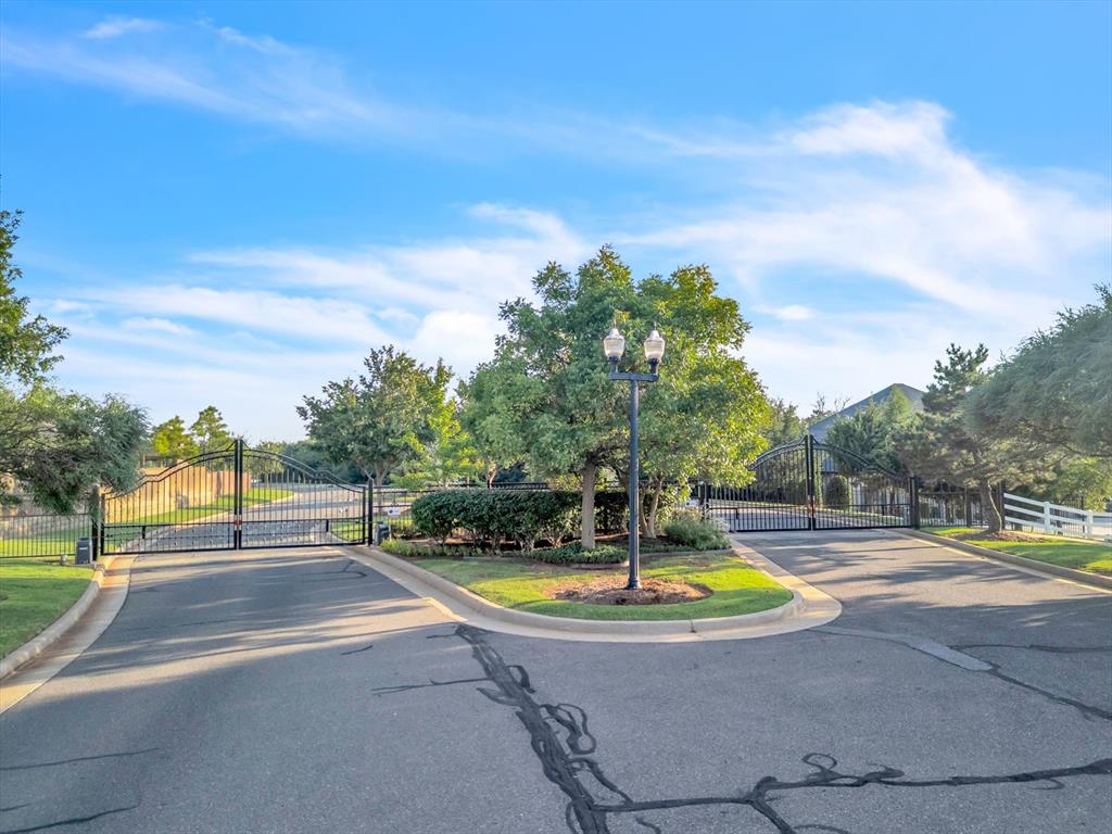 7717 NW 136th Terrace