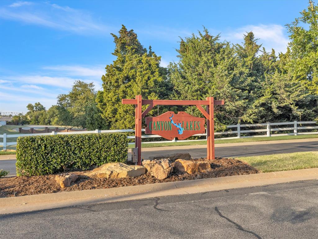 7717 NW 136th Terrace