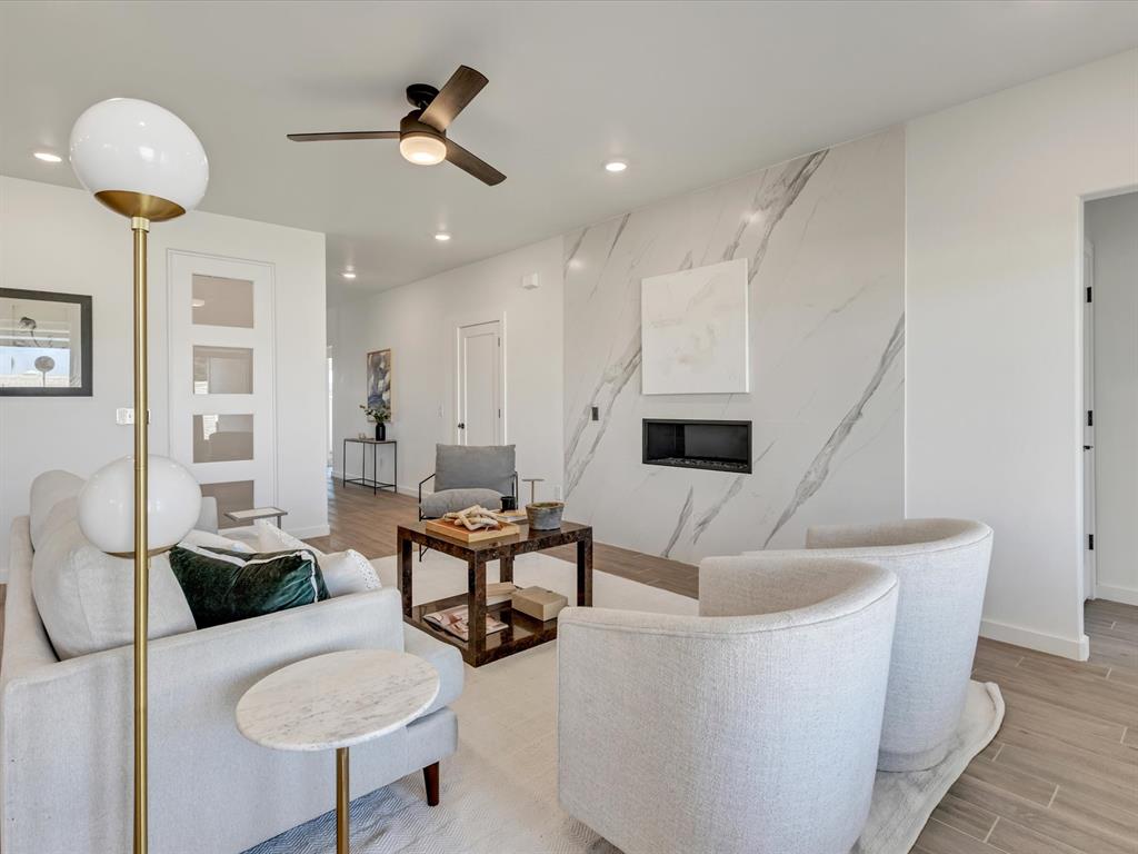 7717 NW 136th Terrace