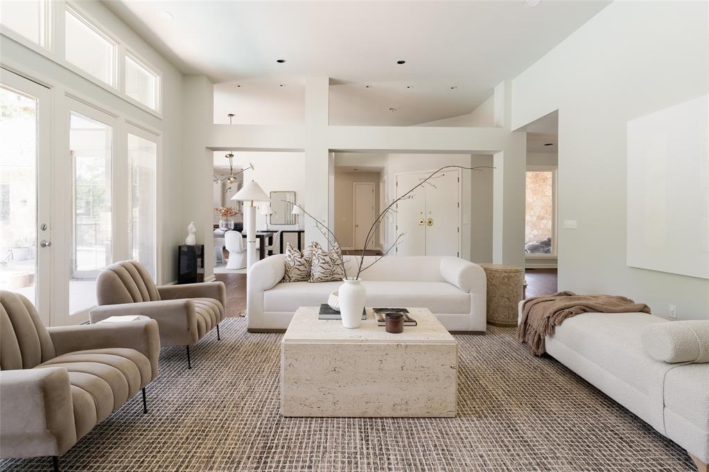 1103 Saint Andrews Drive