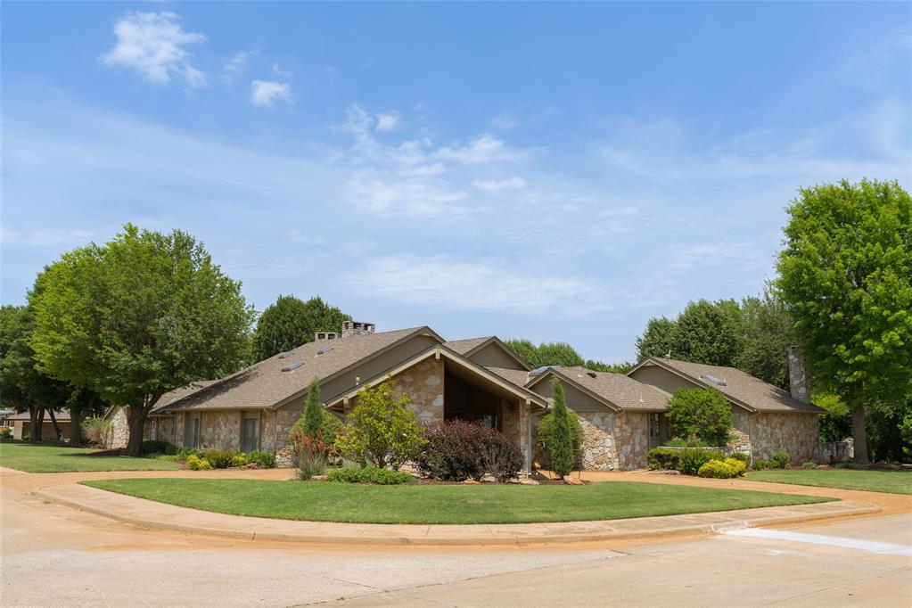 1103 Saint Andrews Drive