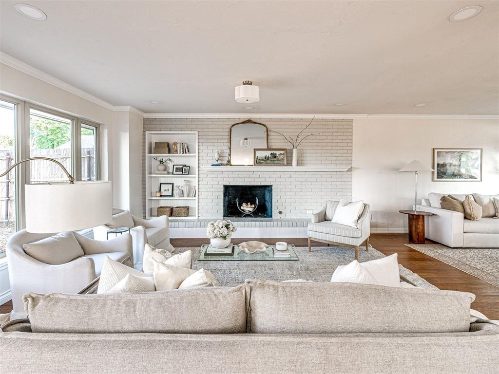 3305 W Rock Creek Road