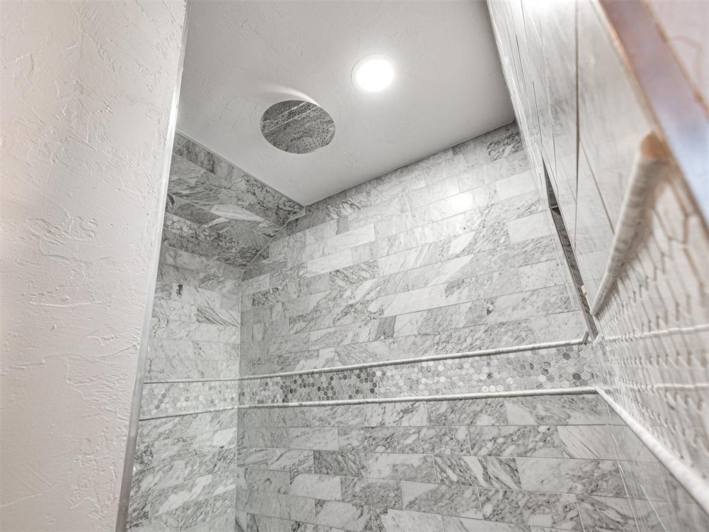 3305 W Rock Creek Road