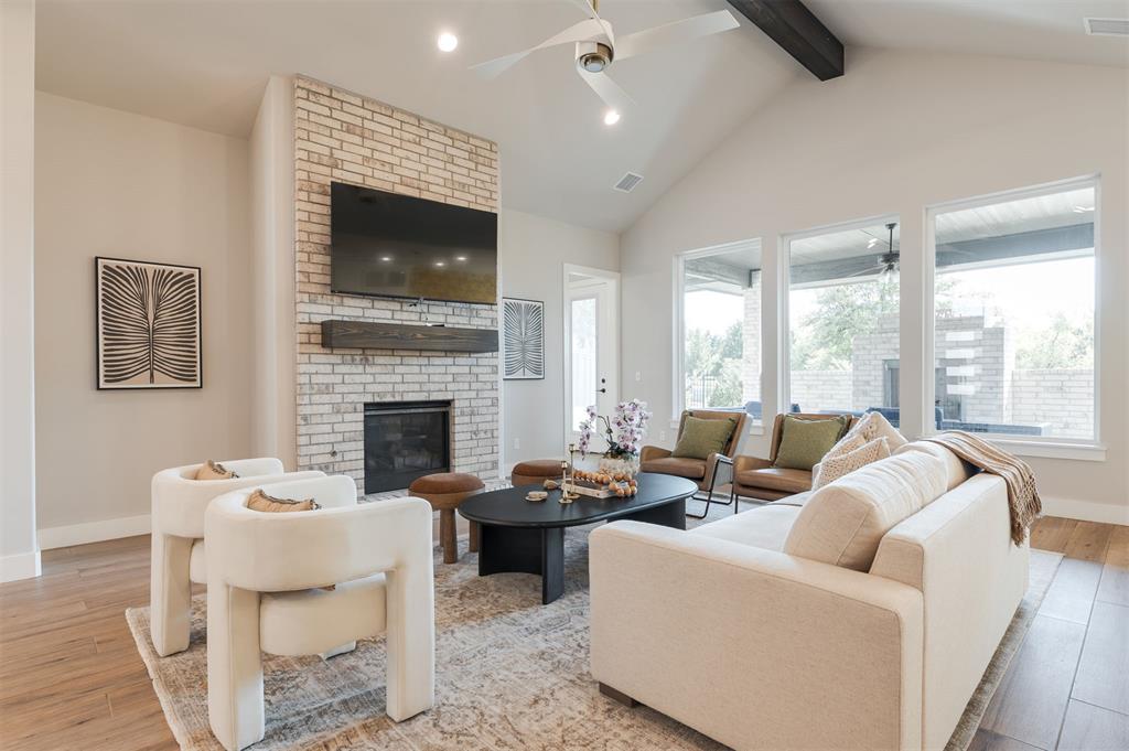 364 Saint Claire Drive