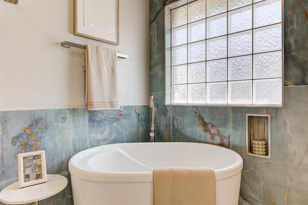 7512 NW 131st Street