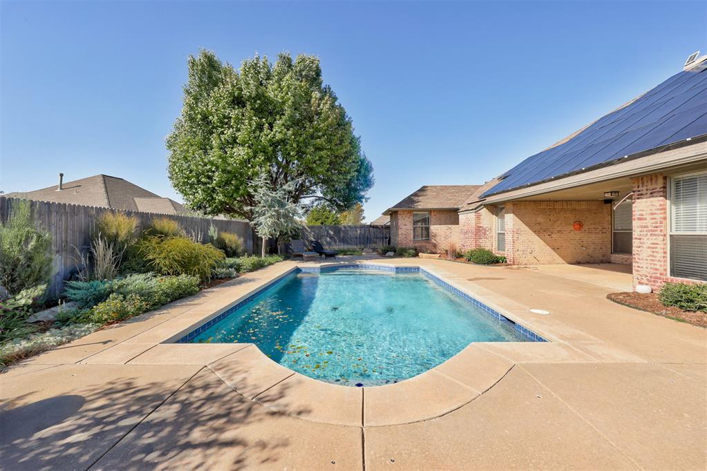 7512 NW 131st Street