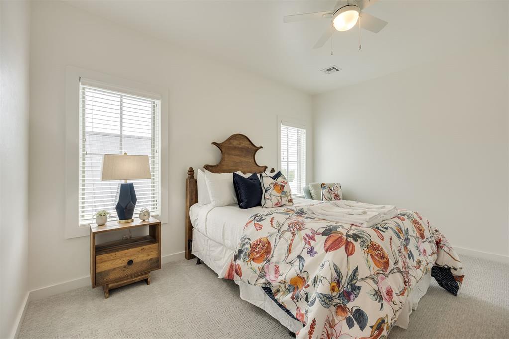 44 Ramble Along Road