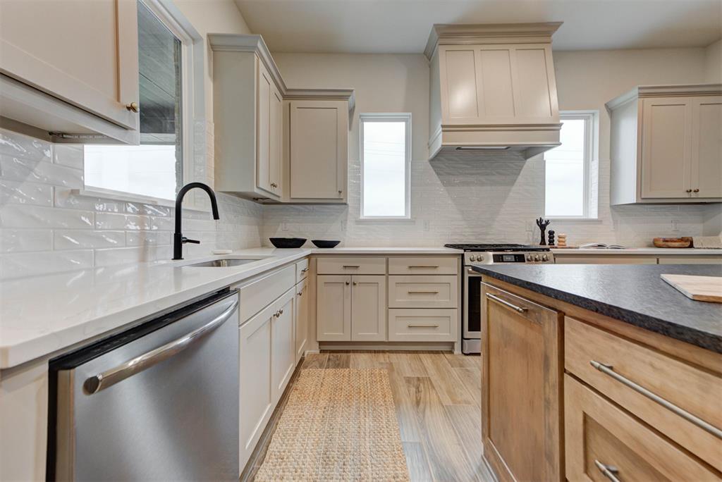 9304 NW 79th Terrace