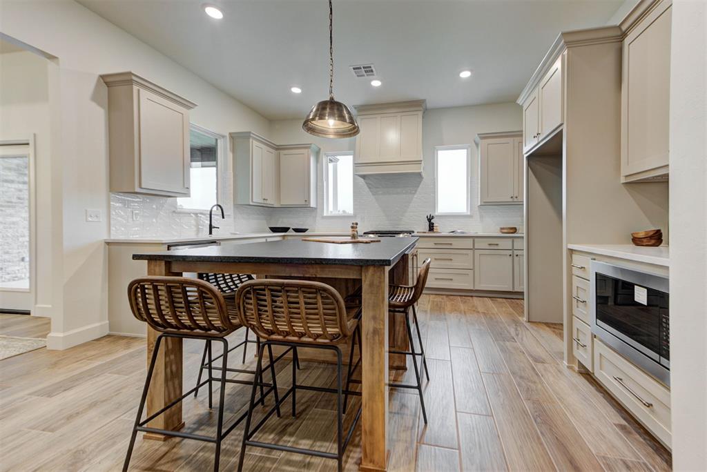 9304 NW 79th Terrace