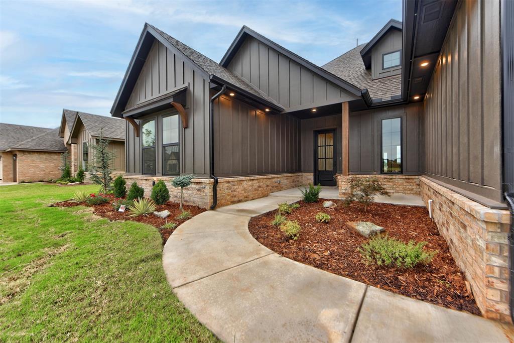 9304 NW 79th Terrace