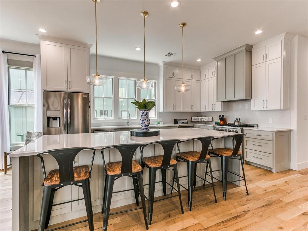 47 Ramble Along Road