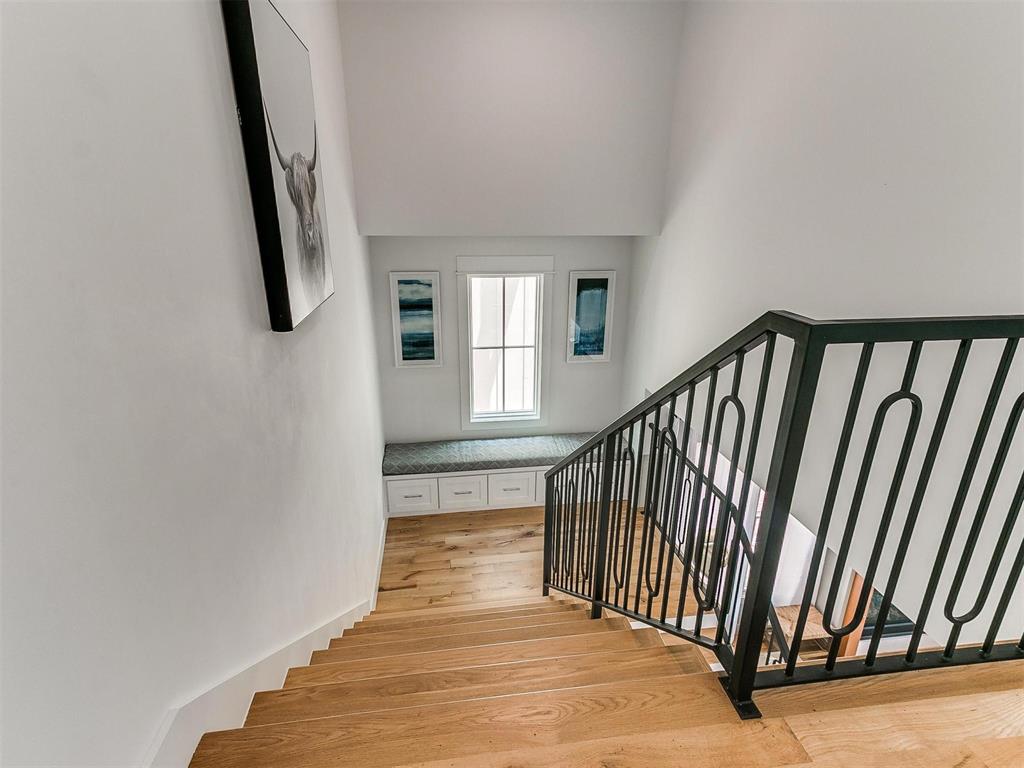 47 Ramble Along Road