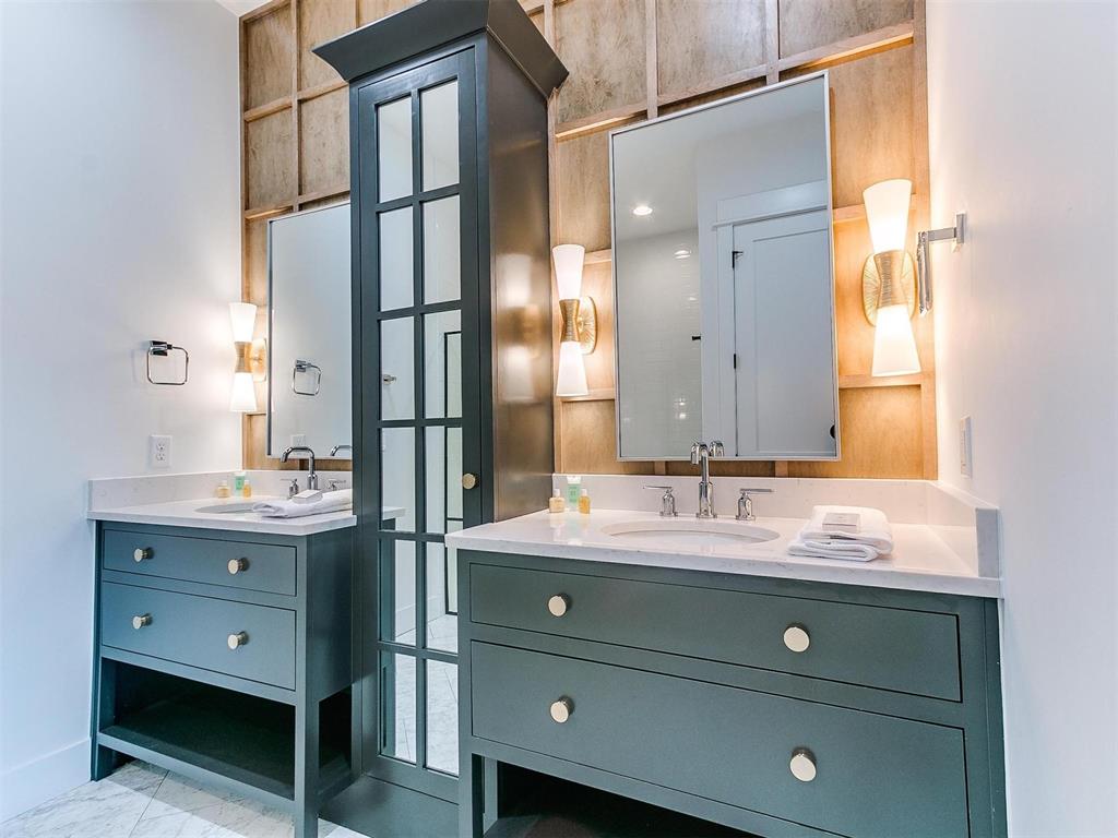 47 Ramble Along Road