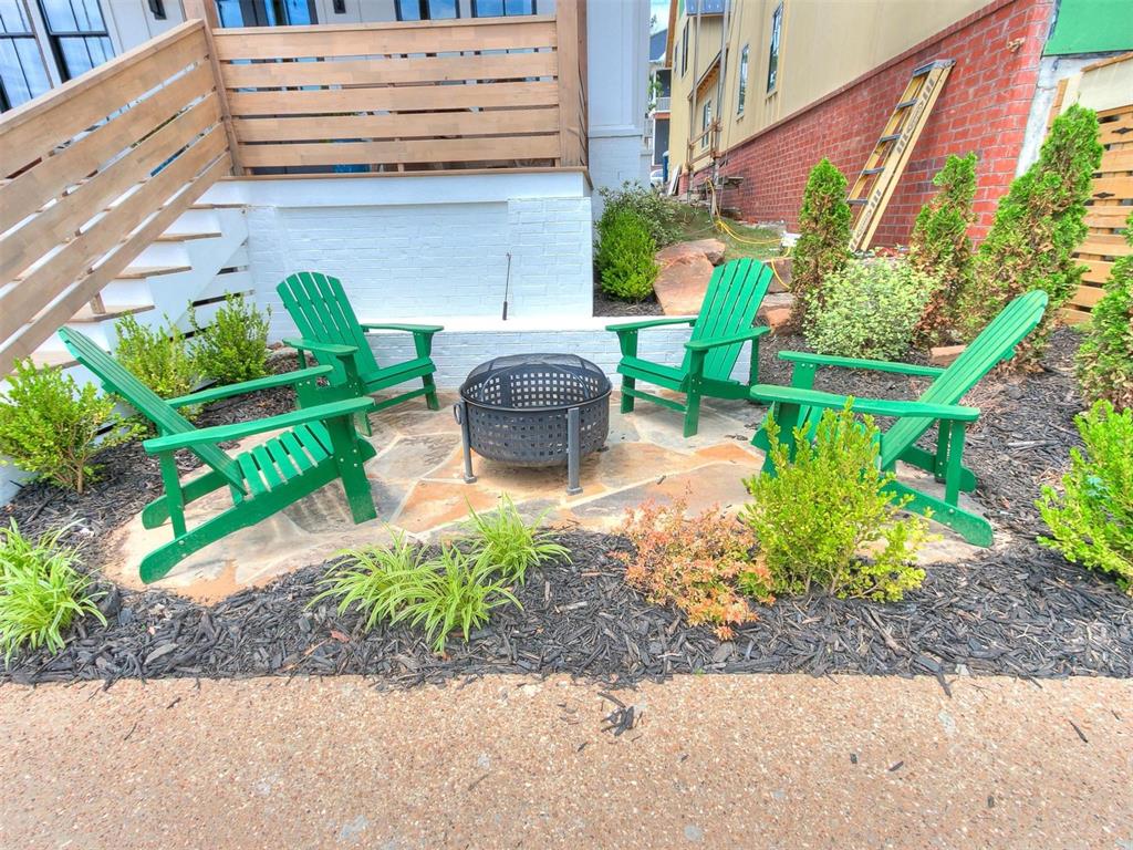 47 Ramble Along Road