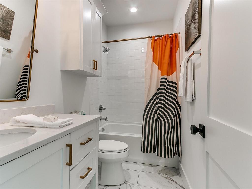 47 Ramble Along Road