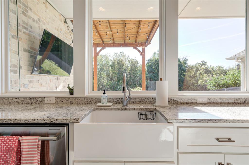 3100 Hunter Crest Drive