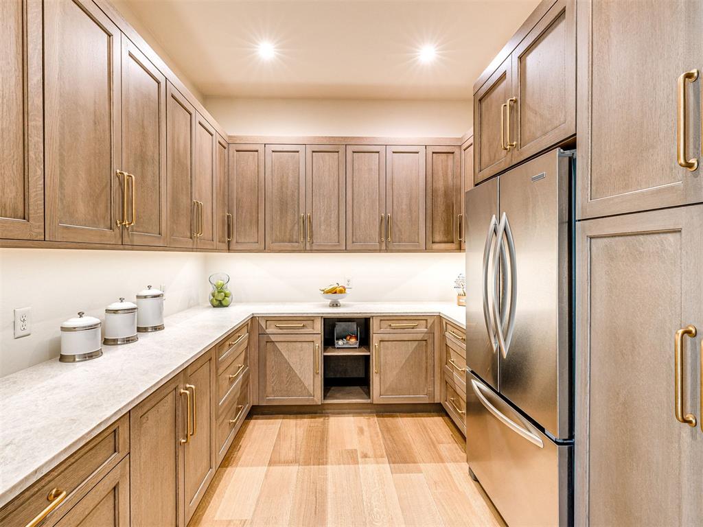 2909 Spring Crest Circle