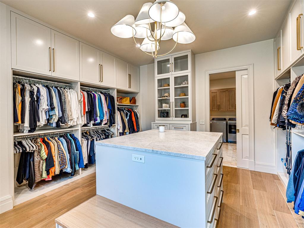 2909 Spring Crest Circle