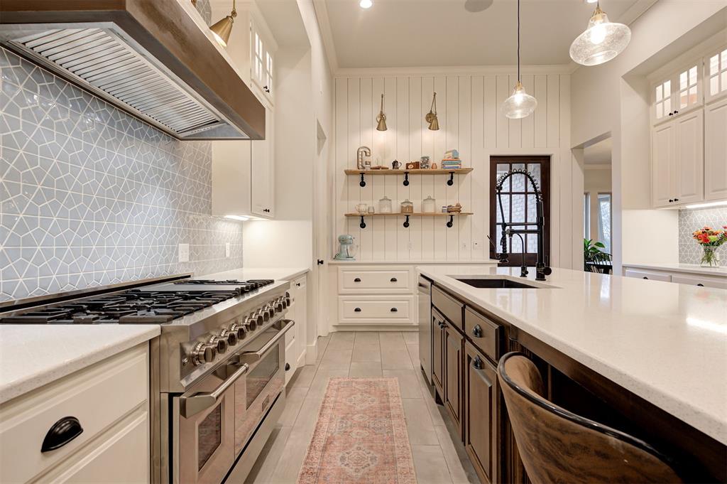 5825 Red Rock Lake Road