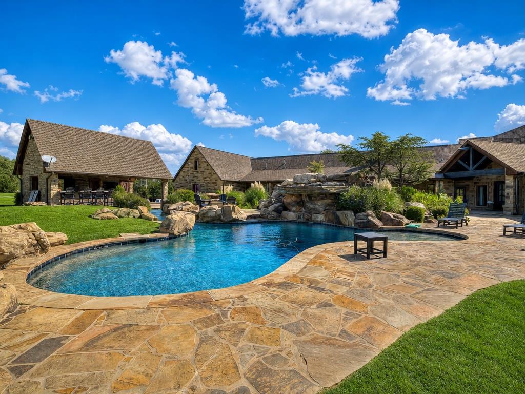 27280 N County Road 3250