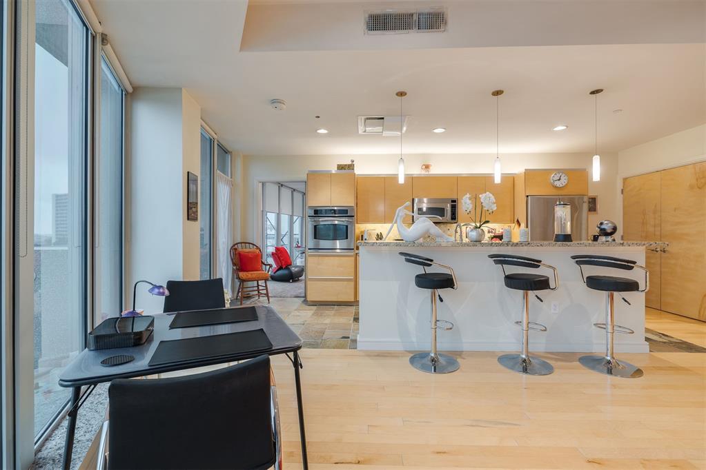 5900 Mosteller Drive Unit: 34