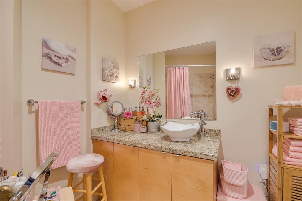 5900 Mosteller Drive Unit: 34