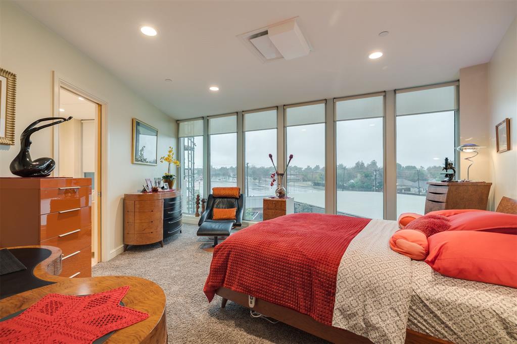 5900 Mosteller Drive Unit: 34