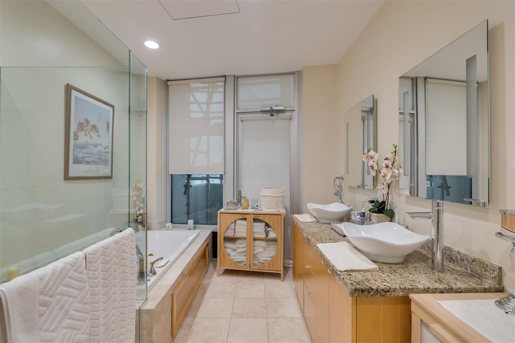 5900 Mosteller Drive Unit: 34