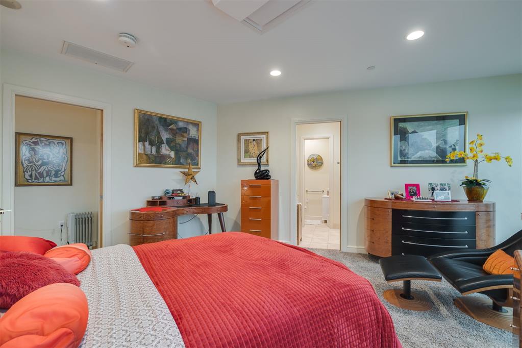 5900 Mosteller Drive Unit: 34