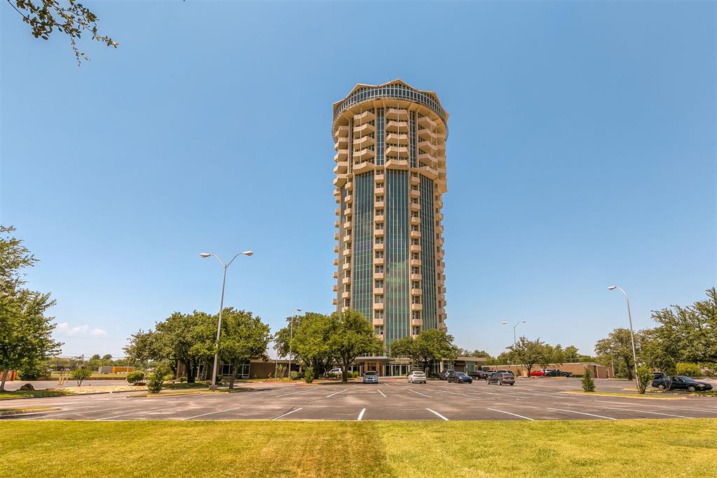 5900 Mosteller Drive Unit: 34