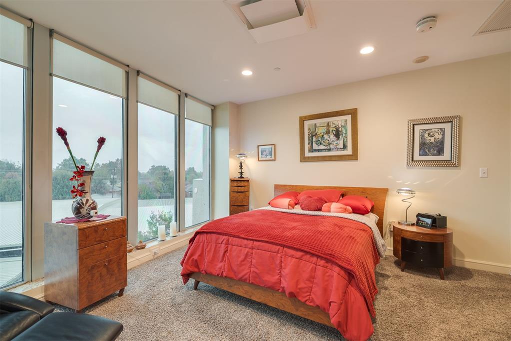 5900 Mosteller Drive Unit: 34