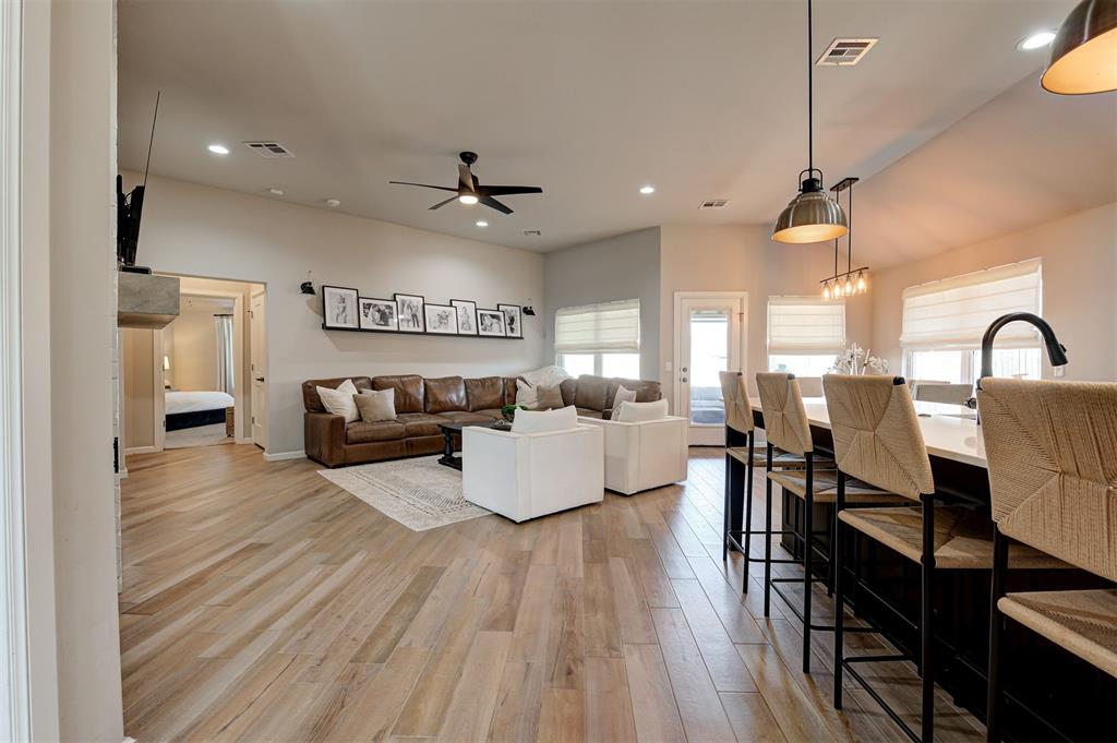 6617 NW 148th Street