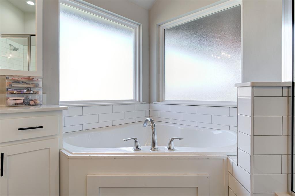 6617 NW 148th Street