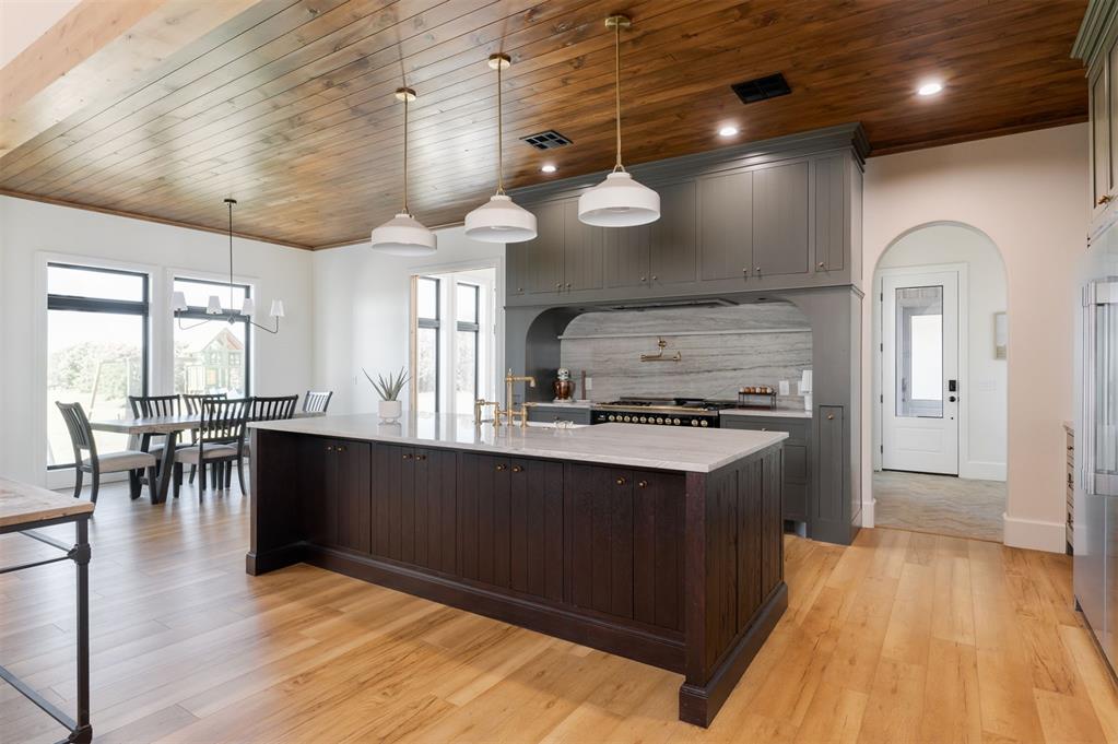 16000 N Hogback Road