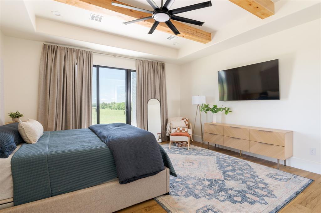 16000 N Hogback Road