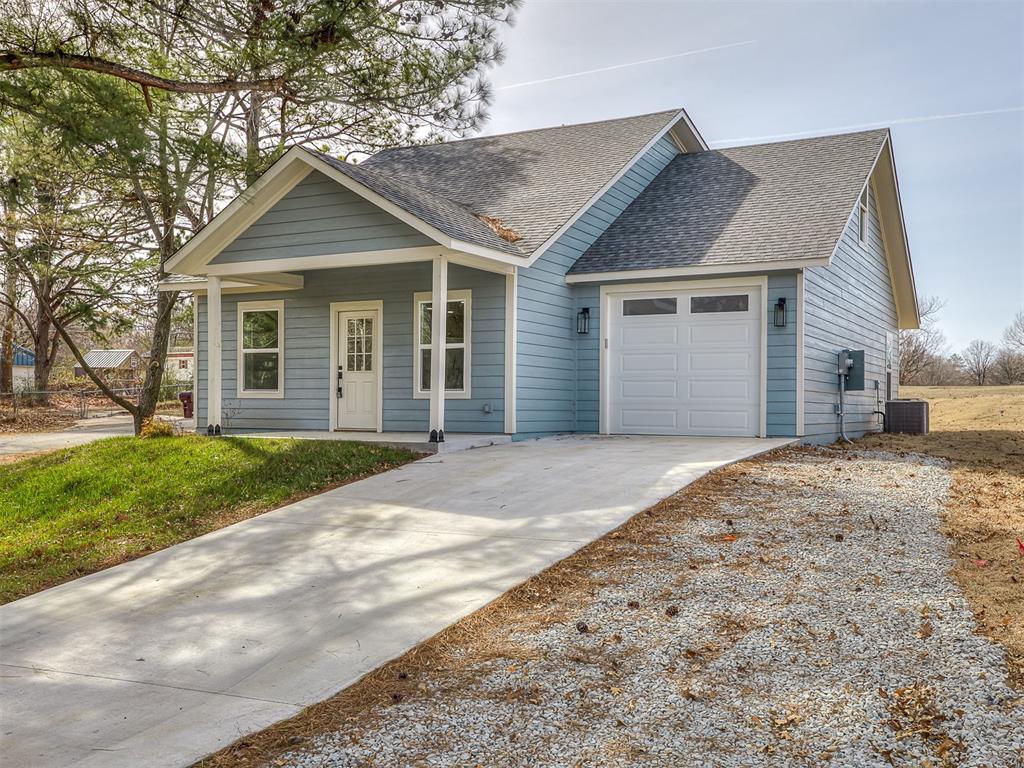 1701 E McGill Circle