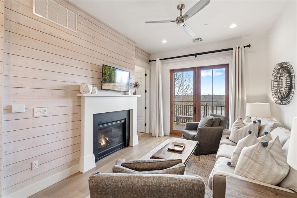 29 N Water Street Unit: 7