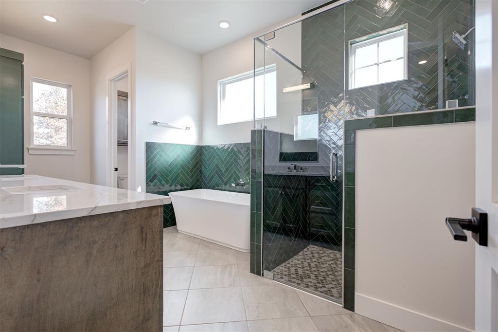 8001 Amber Ridge Drive