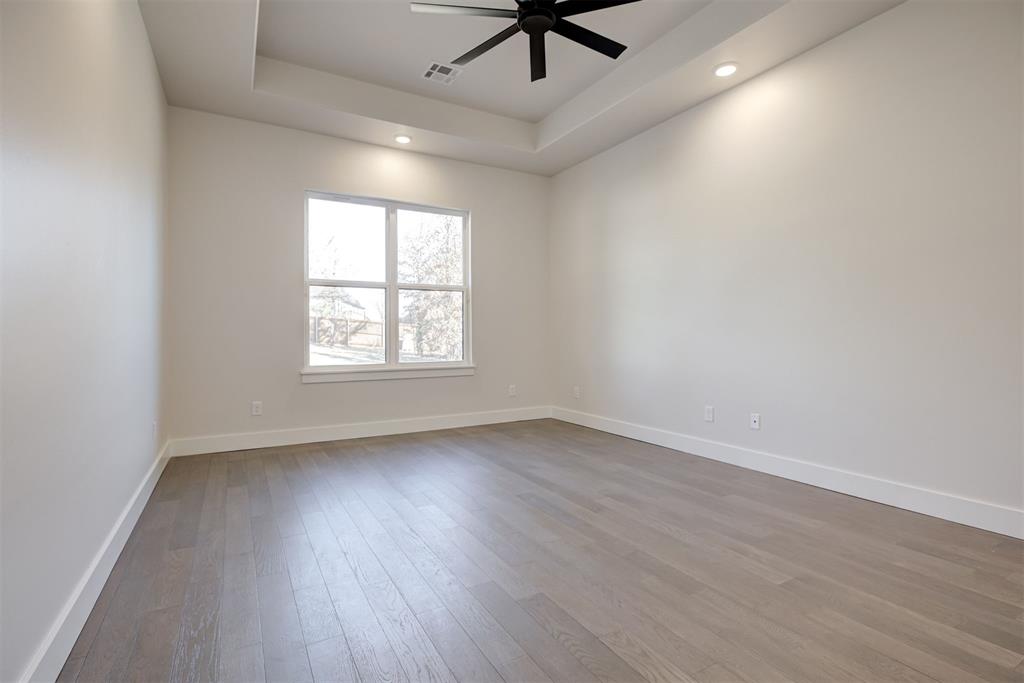 8001 Amber Ridge Drive