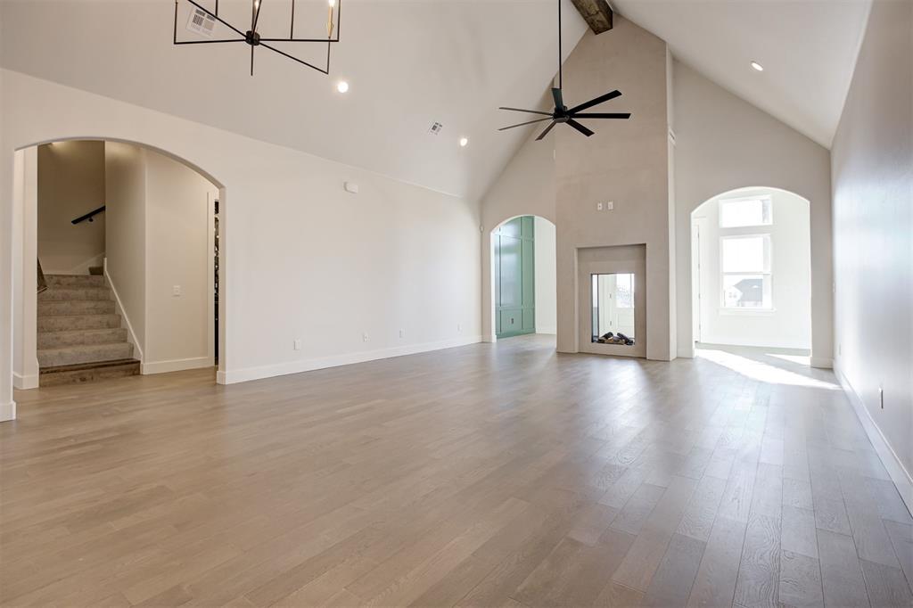 8001 Amber Ridge Drive